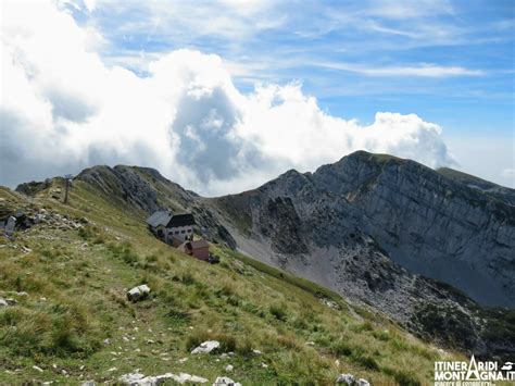 Cima Valdritta e Rifugio Punta Telegrafo da Novezza.